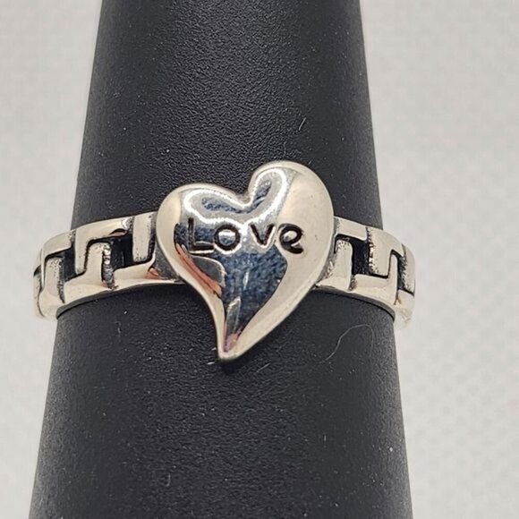 Silver S925 Adjustable Heart‎ Ring With Love Inscription (NWOT) - Picture 4 of 5